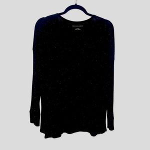 American Eagle Soft Plush V-neck T-shirt